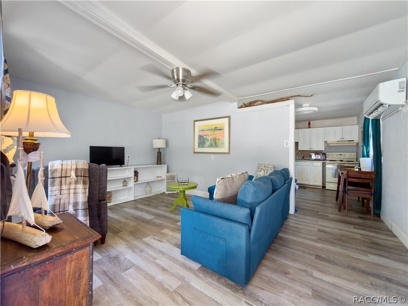 A rare investment opportunity in the heart of Yankeetown - this - photo 4