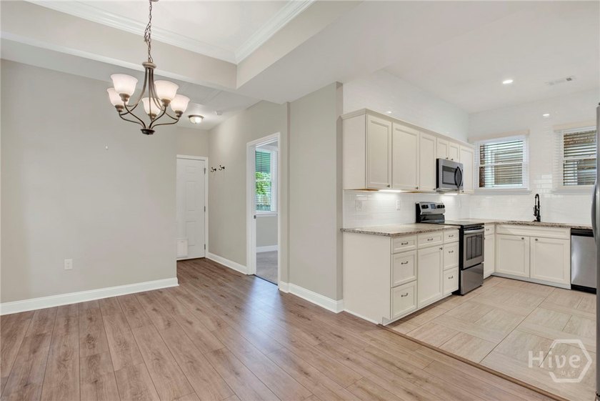 BACK ON THE MARKET THROUGH NO FAULT OF THE SELLER! Amazing home - photo 8
