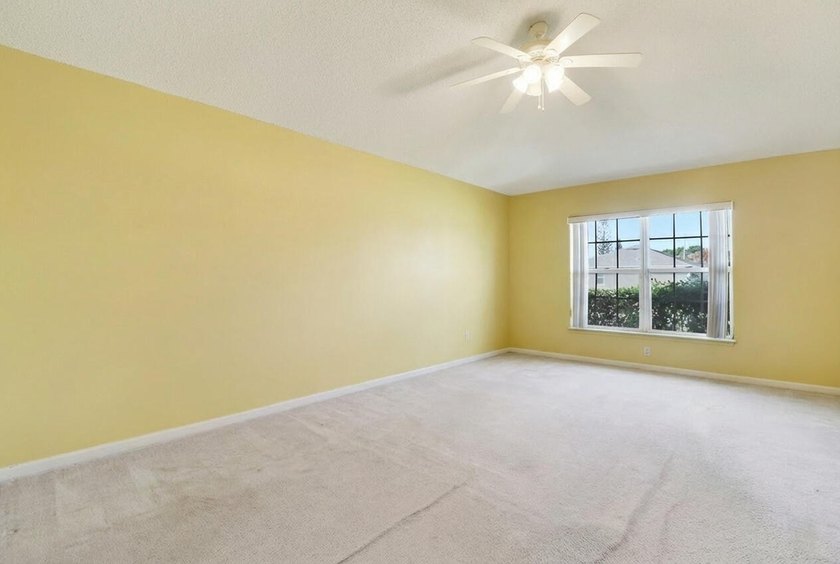Beautiful 4-bedroom, 2-bath home located in the desirable - photo 43