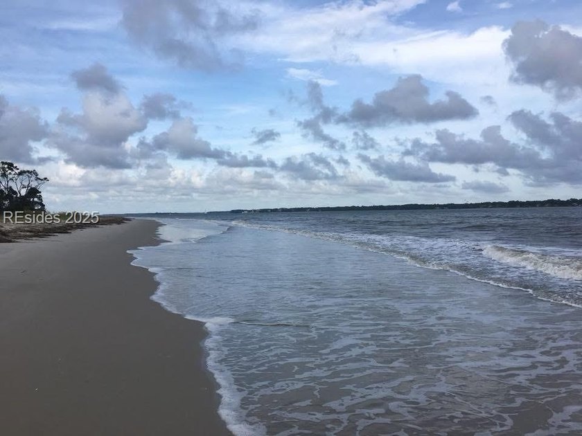 Ocean front setting with beautiful views! Melrose has been - photo 2