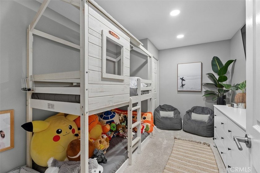 Beautifully remodeled residence at Ocean Fairways Condominiums - photo 15