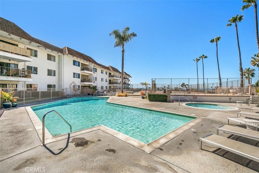 Beautifully remodeled residence at Ocean Fairways Condominiums - photo 31