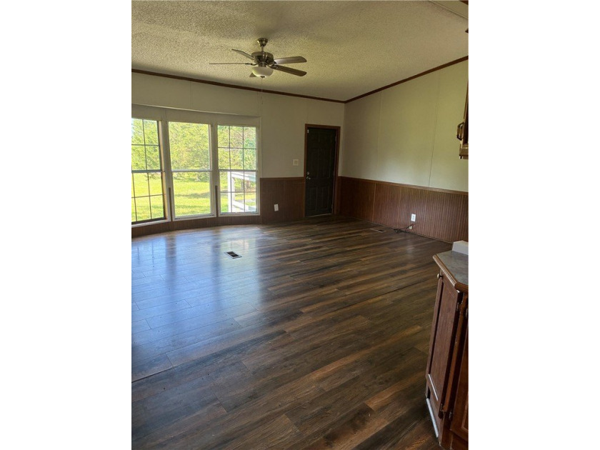 This inviting 3 bed, 2 bath country home offers a lifestyle - photo 2