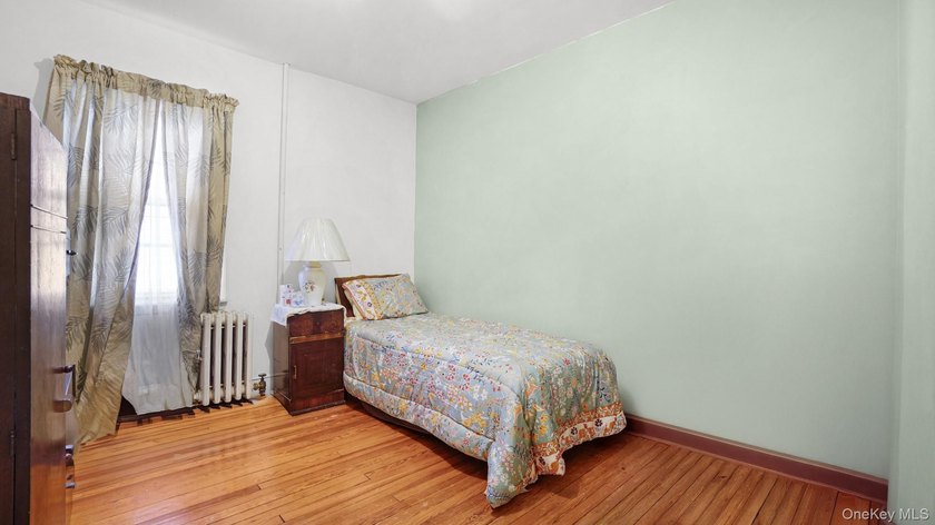 Welcome home! Discover the perfect Blend of space, comfort, and - photo 10
