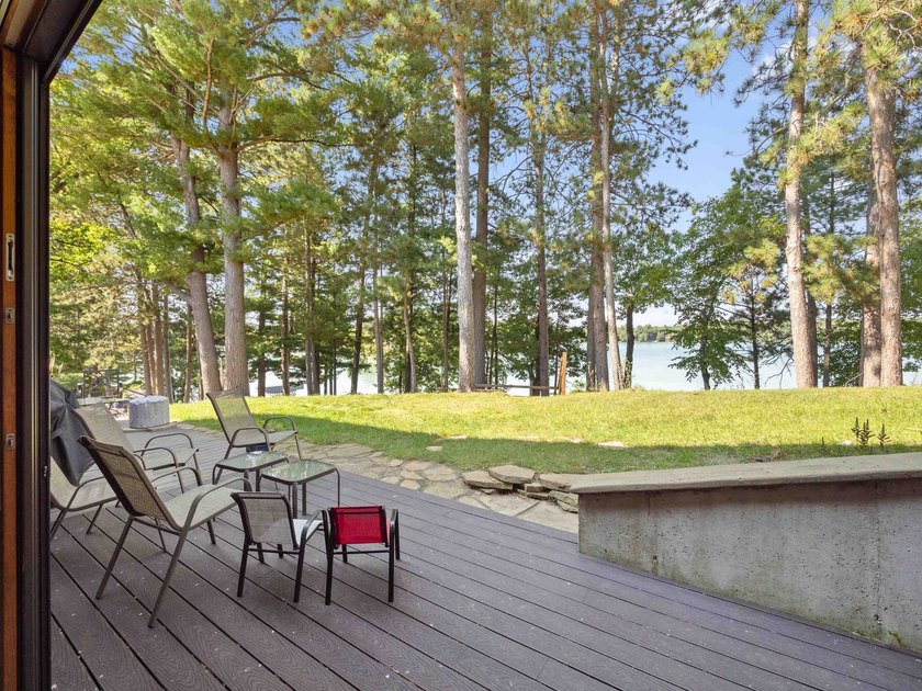 Dream location on the Waupaca Chain O' Lakes! Renovated Wingspan - photo 13