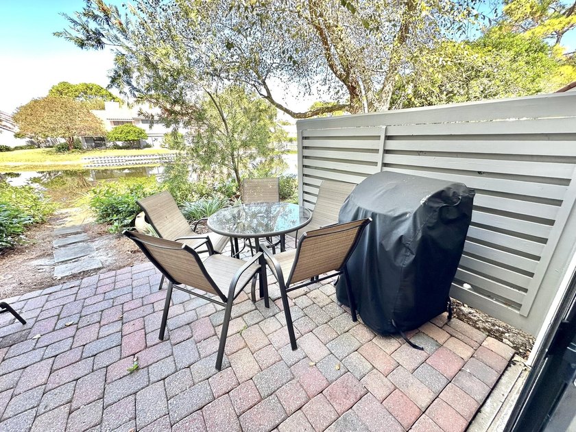 This beautiful Beachwalk Villa is being sold fully furnished and - photo 24