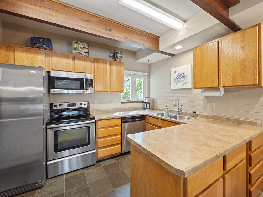 Dream location on the Waupaca Chain O' Lakes! Renovated Wingspan - photo 28
