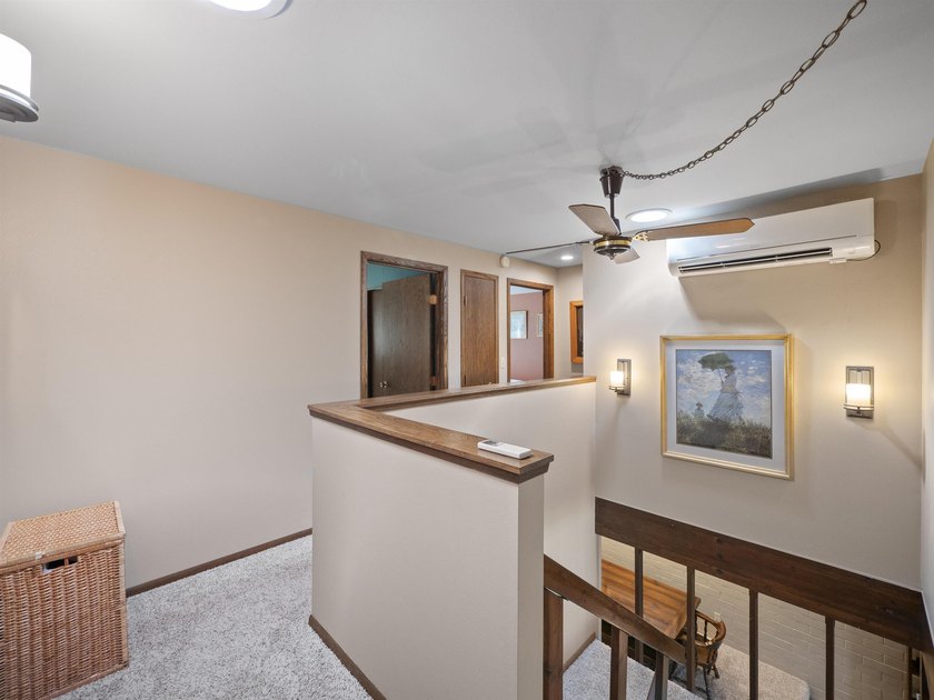Dream location on the Waupaca Chain O' Lakes! Renovated Wingspan - photo 32