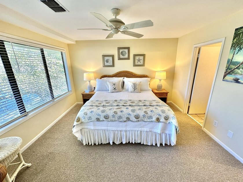 This beautiful Beachwalk Villa is being sold fully furnished and - photo 41