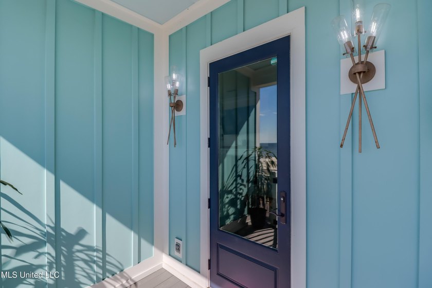 TRUE GULF-FRONT HOME | PANORAMIC WATER VIEWS | LOW-MAINTENANCE - photo 2