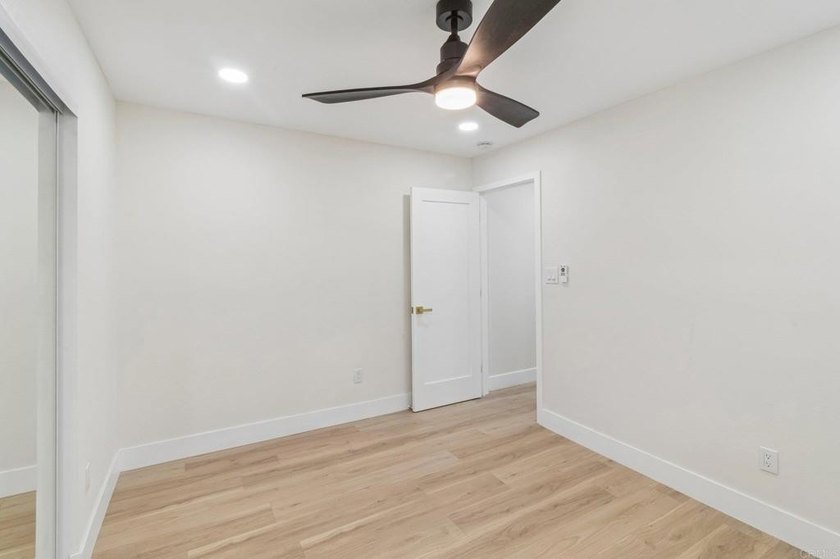 Rare opportunity to own a fully remodeled property in the heart - photo 21