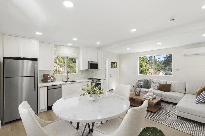 Rare opportunity to own a fully remodeled property in the heart - photo 41