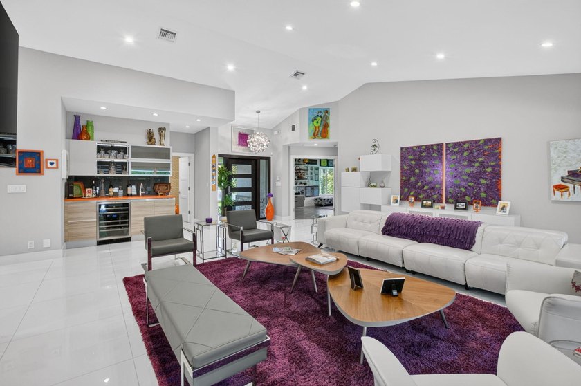 Welcome to 3245 Saint James Dr. in Woodfield Hunt Club, a gated - photo 15