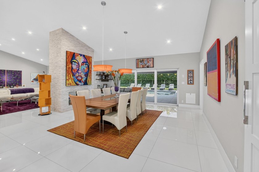 Welcome to 3245 Saint James Dr. in Woodfield Hunt Club, a gated - photo 19