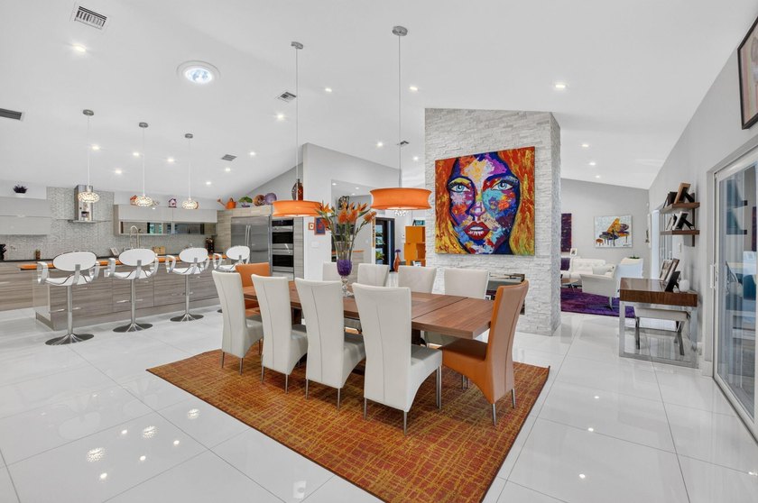 Welcome to 3245 Saint James Dr. in Woodfield Hunt Club, a gated - photo 20
