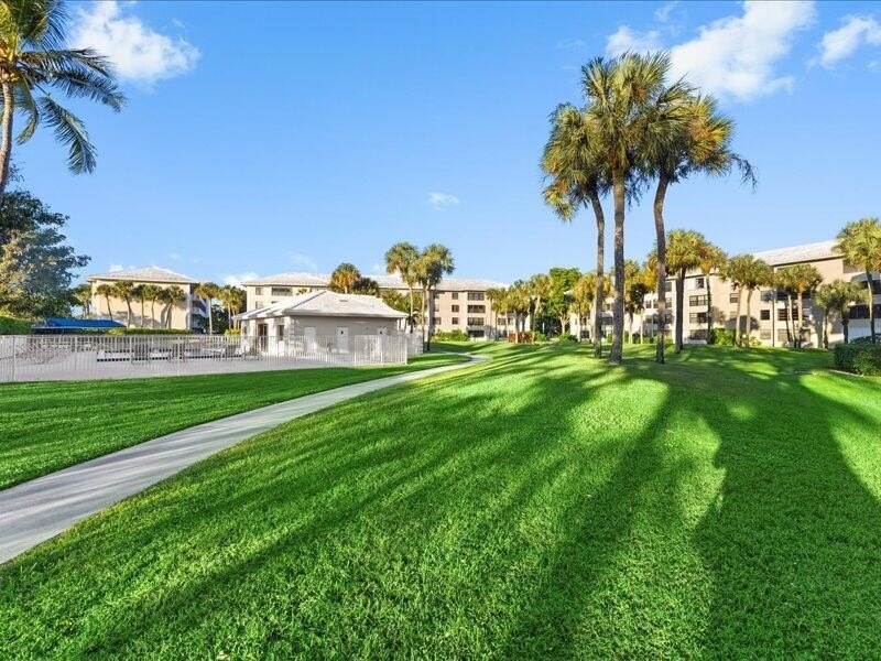 PRICE REDUCED! Exceptional value in Whitehall Village! This - photo 25