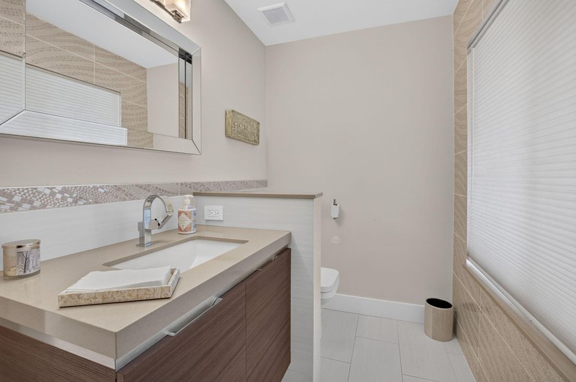 Welcome to 3245 Saint James Dr. in Woodfield Hunt Club, a gated - photo 44