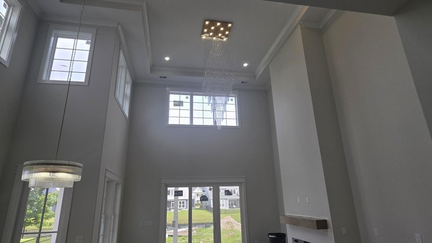 NEW CONSTRUCTION WITH A PRIVATE POOL CURRENTLY UNDER - photo 23