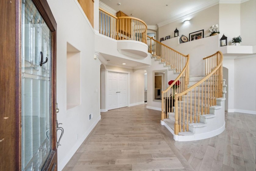 Welcome to 1902 Whitman Street, a beautifully maintained - photo 7