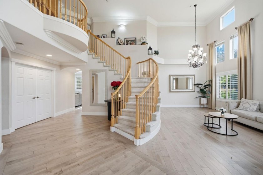 Welcome to 1902 Whitman Street, a beautifully maintained - photo 10
