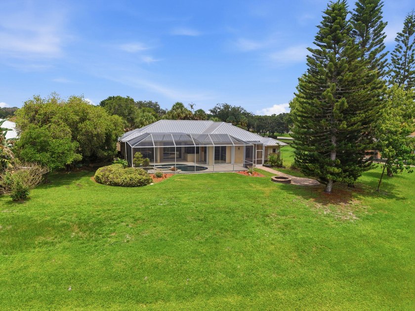 Only Waterfront Property For Sale in Danforth! Situated on a - photo 7
