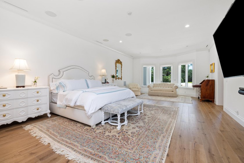 Welcome to 17965 SE Village Circle located inside the gates of - photo 15