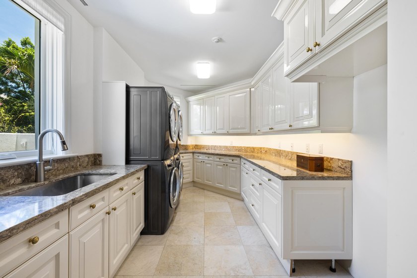 Welcome to 17965 SE Village Circle located inside the gates of - photo 43