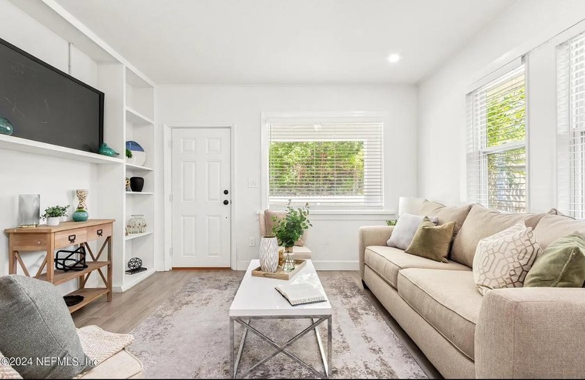 Price change, bring your best offer! Come view this amazing - photo 11