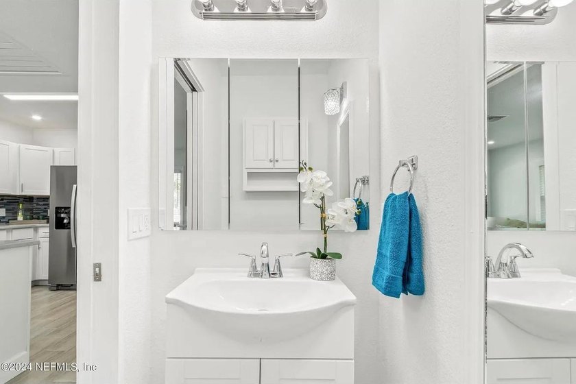 Price change, bring your best offer! Come view this amazing - photo 18