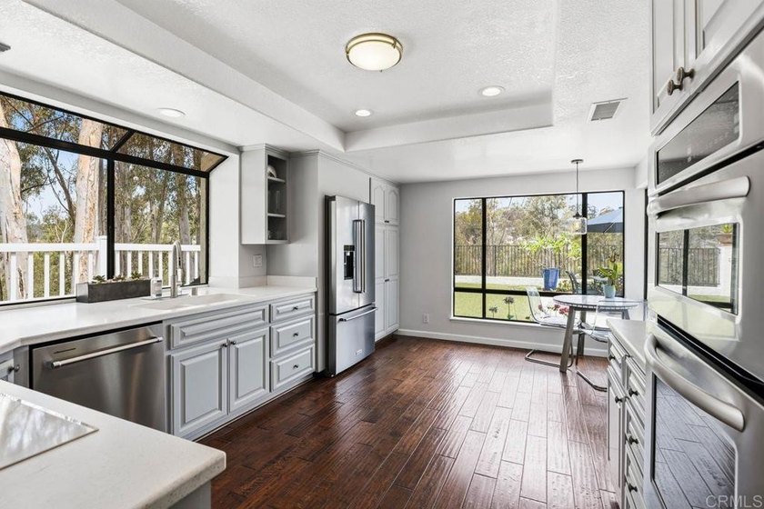 Call Summer Crabtree for a private - photo 12