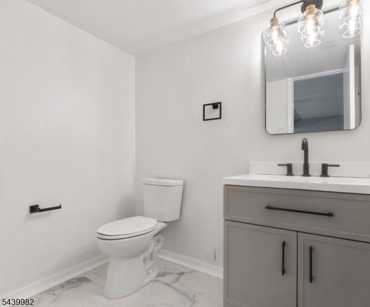 Turnkey fully renovated multi-level condo that checks every box! - photo 22