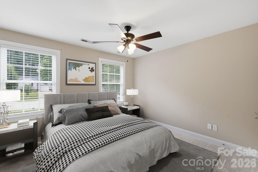Welcome to your dream home! Discover your perfect retreat in the - photo 24