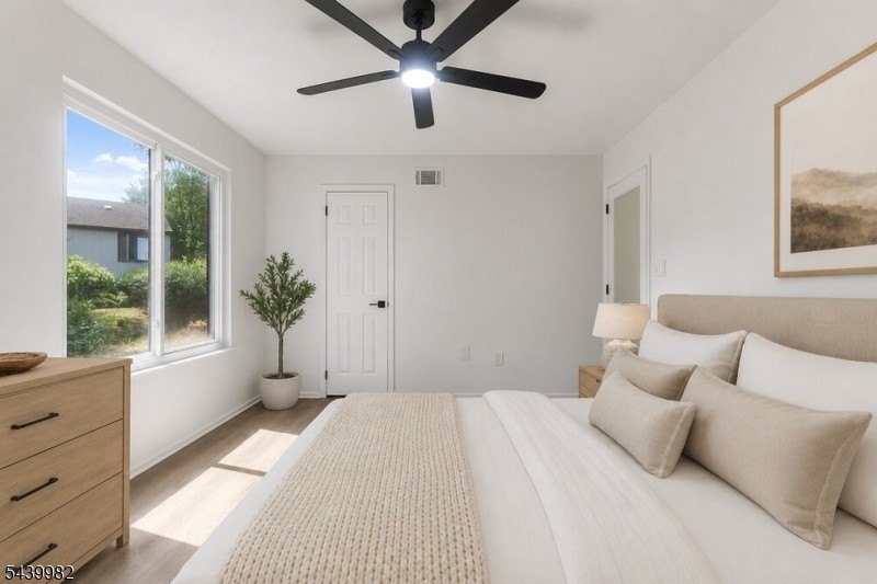 Turnkey fully renovated multi-level condo that checks every box! - photo 24