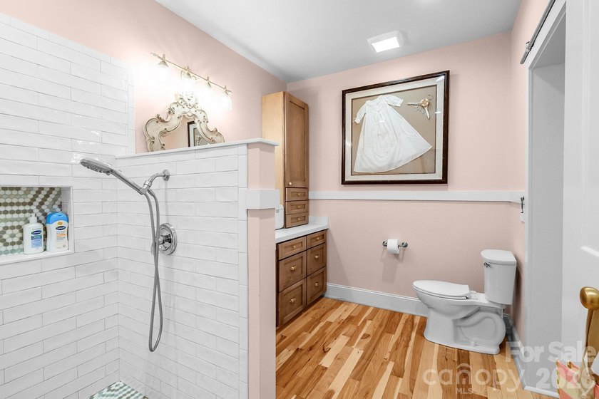 Wow, what a property! This one is truly a must see. Nestled on 5 - photo 26