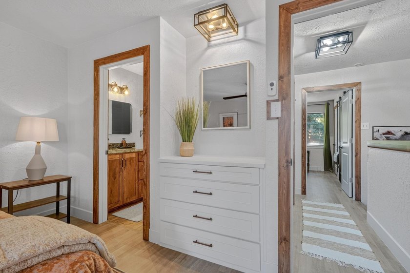 Completely updated and meticulously remodeled from top to bottom - photo 29
