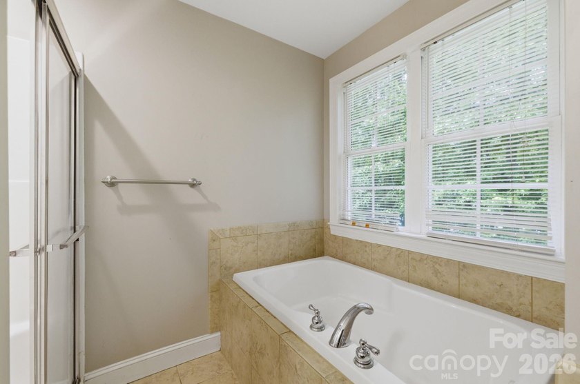 Welcome to your dream home! Discover your perfect retreat in the - photo 33