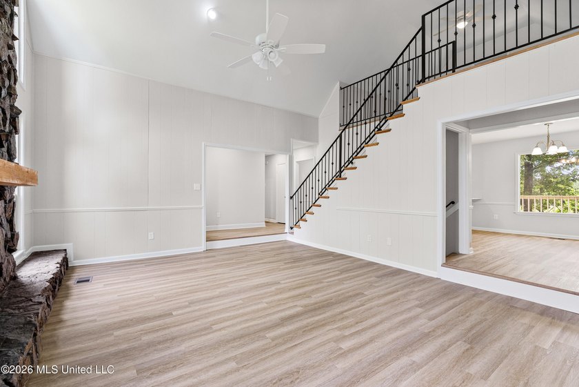 LIFE ON THE LAKE!! GORGEOUS TOTALLY RENOVATED HOME WITH THE MOST - photo 9