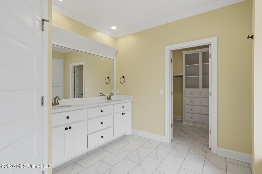 174 Falls Crossing in the highly desirable Falls Crossing - photo 5