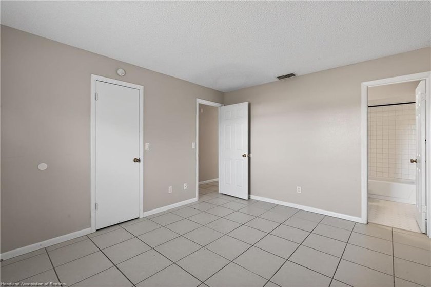 INVESTOR ALERT - PRICED BELOW CURRENT APPRAISAL FOR FAST SALE AT - photo 16