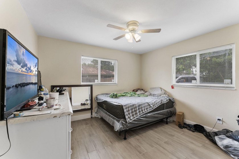 Exceptional investment opportunity! This CBS duplex features two - photo 10