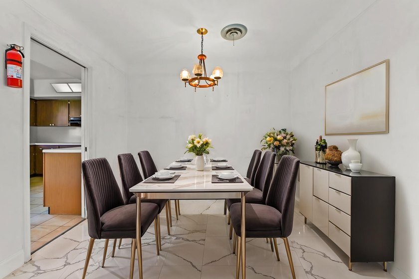 Welcome to this charming single-story residence in Country Club - photo 6