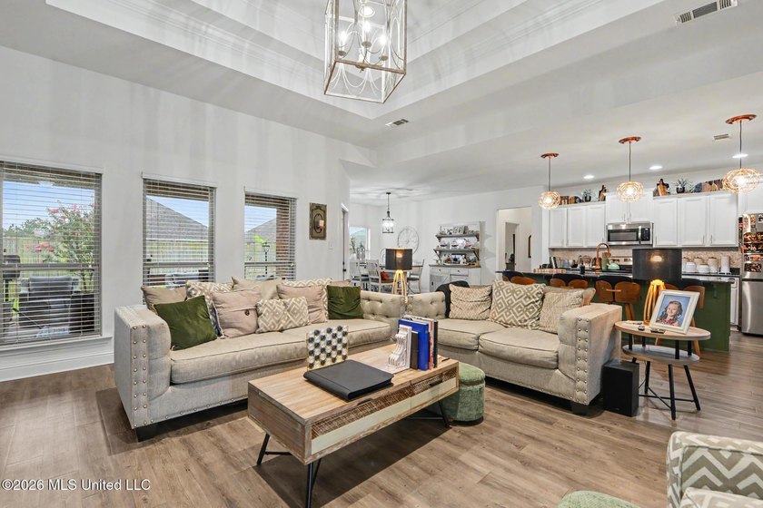 Welcome to this beautifully maintained brick home. Located in - photo 3