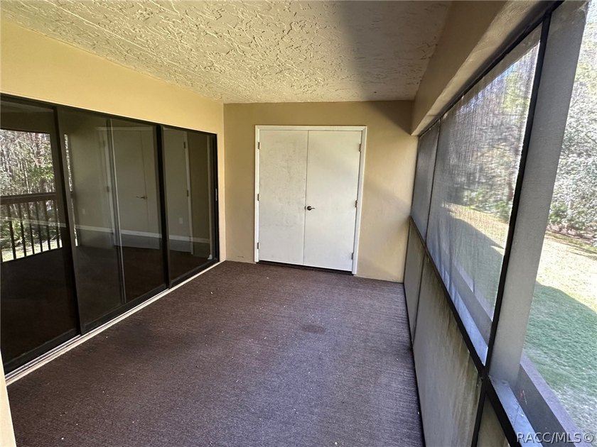 PRICED TO SELL!!!! EXCELLENT END UNIT CONDO ON SECOND FLOOR! HAS - photo 17