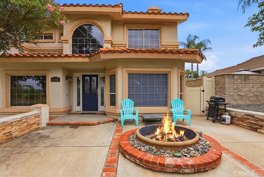Welcome to this beautifully maintained 4 bedroom, 2.5 bath home - photo 5