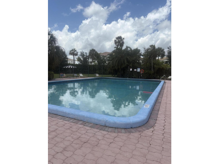 Beautifully updated 2-bedroom, 2-bath condo located in the - photo 21