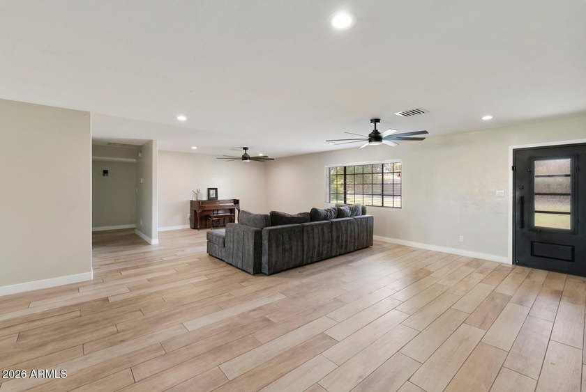 Rare opportunity to own an irrigated 1.18-acre county island - photo 4