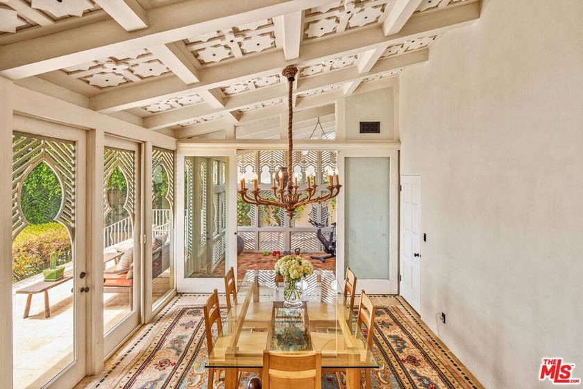 Some of Point Dume's most extraordinary properties are defined - photo 10
