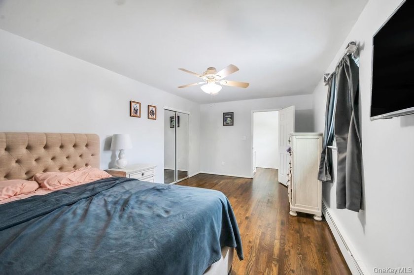 Welcome to 32 Beverly Street in Islip, a spacious Colonial - photo 11