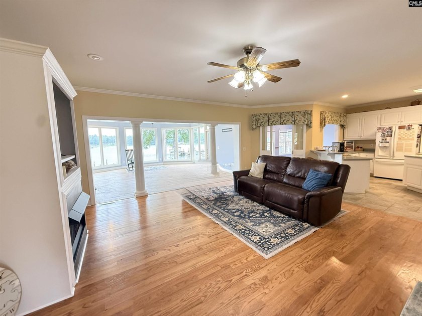 Lake Murray Living at Its Finest! Welcome to 83 Beaufort Shores - photo 12