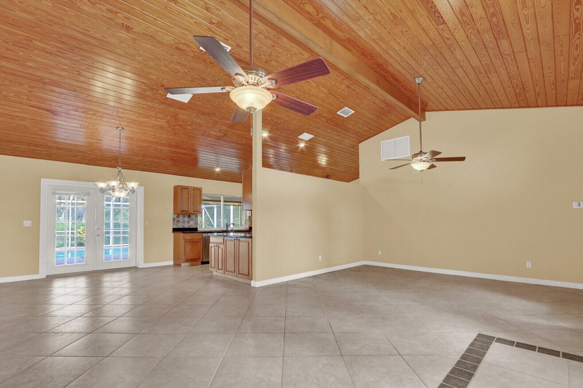 Welcome to Tequesta Country Club, where golf course living meets - photo 9